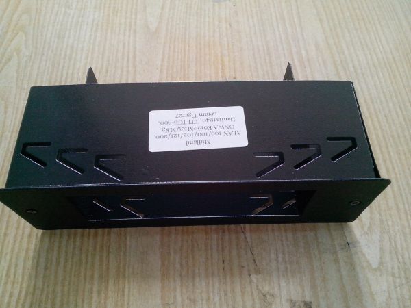 Шахта ( 1-DIN ) для радиостанций Alan 100, Onwa Шахта ( 1-DIN ) для радиостанций Alan 100, Onwa