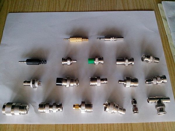 Переходники и разъёмы в асортименте Переходники и разъёмы в асортименте