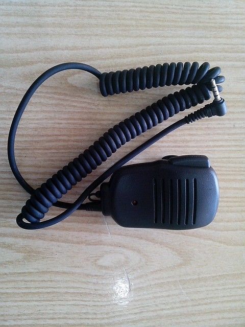 Спикер+микрофон (тангента) для портативных радиостанций Yaesu, Vertex Спикер+микрофон (тангента) для портативных радиостанций Yaesu, Vertex