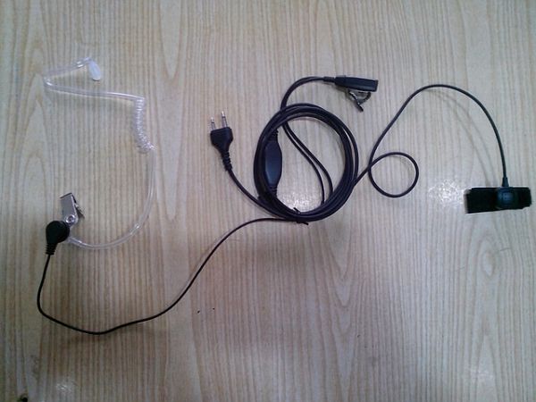 Гарнитура скрытого ношения ICOM, MIDLAND, ALINCO, тип А Гарнитура скрытого ношения ICOM, MIDLAND, ALINCO, тип А