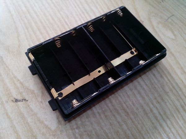 Отсек (бокс) для батареек Yaesu/Vertex FBA-25A Отсек (бокс) для батареек Yaesu/Vertex FBA-25A