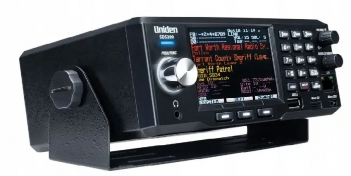 Uniden SDS200 — Сканер 25-1300 МГц