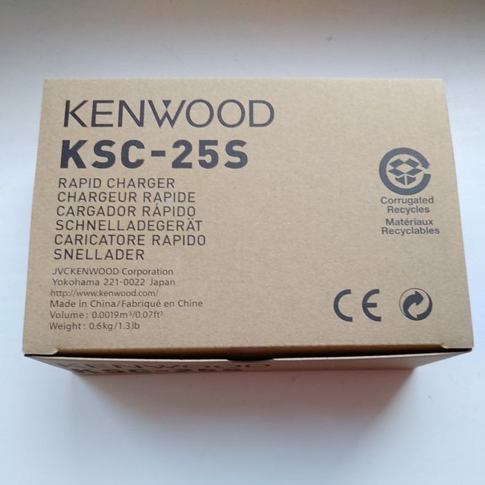 Kenwood KSC-25s Зарядний устройстводля радіостанцій