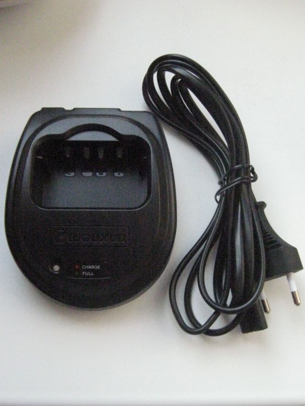 Зарядное устройство для радиостанций Wouxun KG-UV6D, KG-UVD1P, etc Зарядное устройство для радиостанций Wouxun KG-UV6D, KG-UVD1P, etc