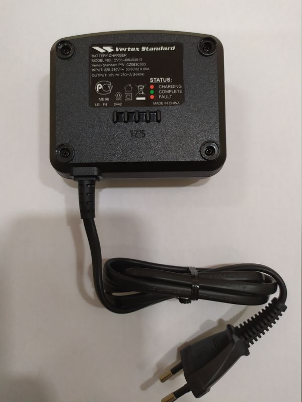 Vertex CV03-J084035-I3 зарядний ус-для радіостанції VZ-9