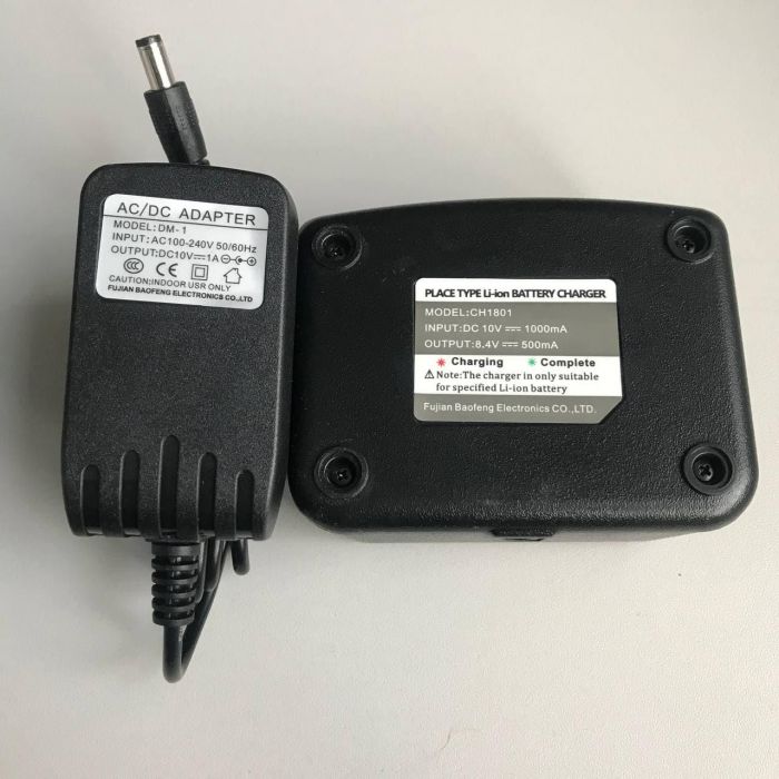 Baofeng CH1801 зарядний пристрій для радіостанції DM1801