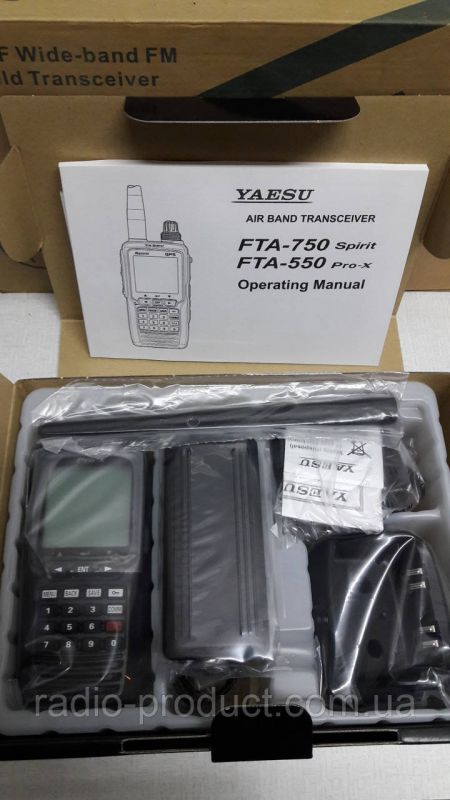 Авіаційна радіостанція Yaesu FTA-550L