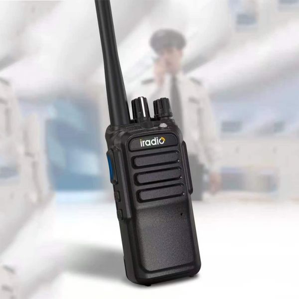 iRadio HT-838 Long Distance 10W Walkie Talkie iRadio HT-838 Long Distance 10W Walkie Talkie
