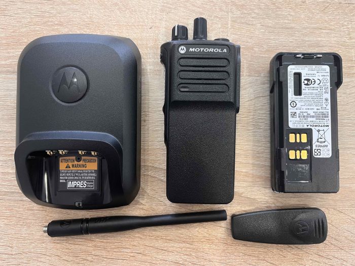 Motorola DP4400e VHF, DMR transceiver